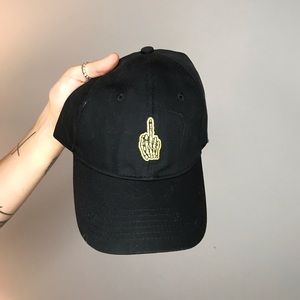 Middle finger skull black hat